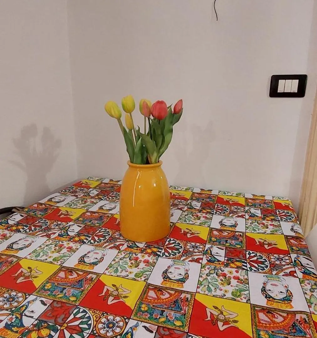 Affittacamere Ciuri Tuttu L'Annu Rooms Catania Italia
