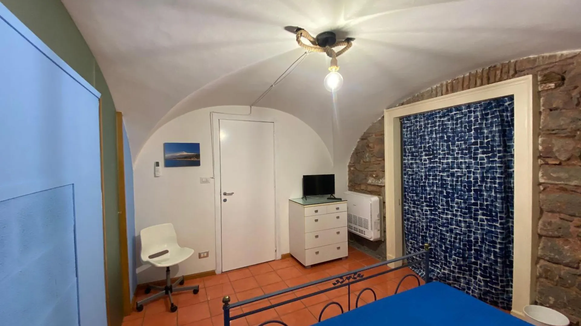 Ciuri Tuttu L'Annu Rooms Catania 0*,  Italia